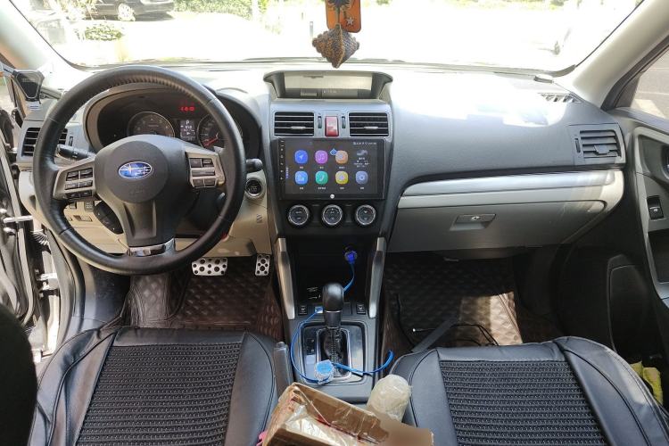 Used Subaru Forester 2013 2.5i Automatic Prestige Edition Center Console