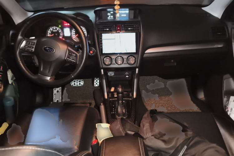 Used Subaru Forester 2013 2.5i Automatic Prestige Edition Center Console