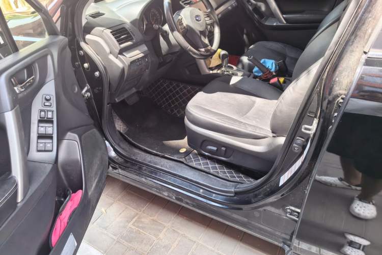 Used Subaru Forester 2013 2.0i Automatic Luxury Edition Driver Seat