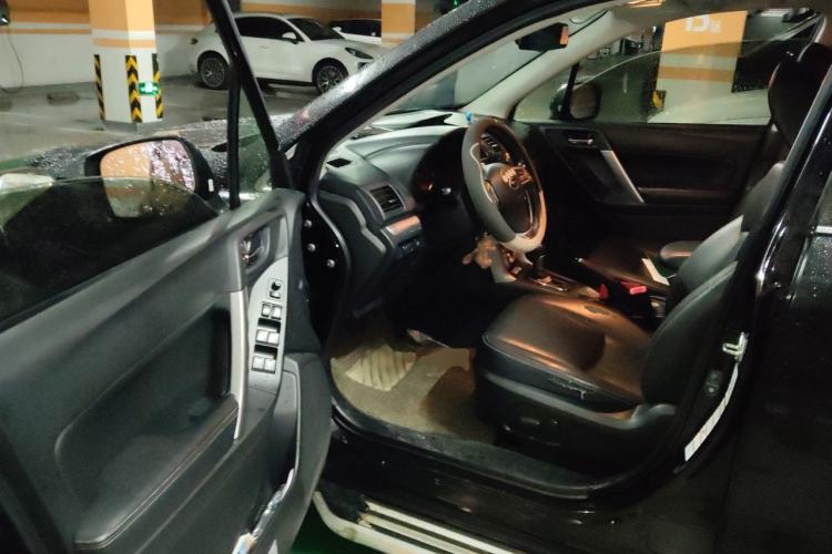 Used Subaru Forester 2013 2.5i Automatic Luxury Edition Driver Seat