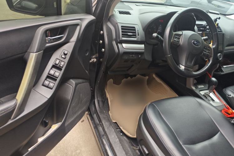 Used Subaru Forester 2013 2.0i Automatic Luxury Edition Driver Seat