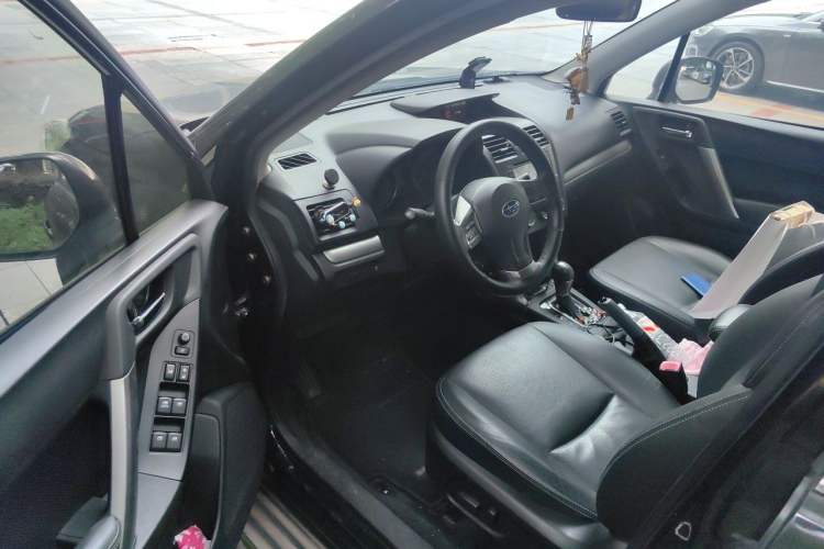 Used Subaru Forester 2013 2.5i Automatic Luxury Edition Driver Seat