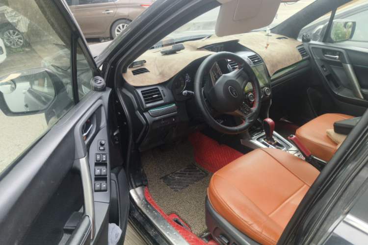 Used Subaru Forester 2013 2.5i Automatic Luxury Edition Driver Seat