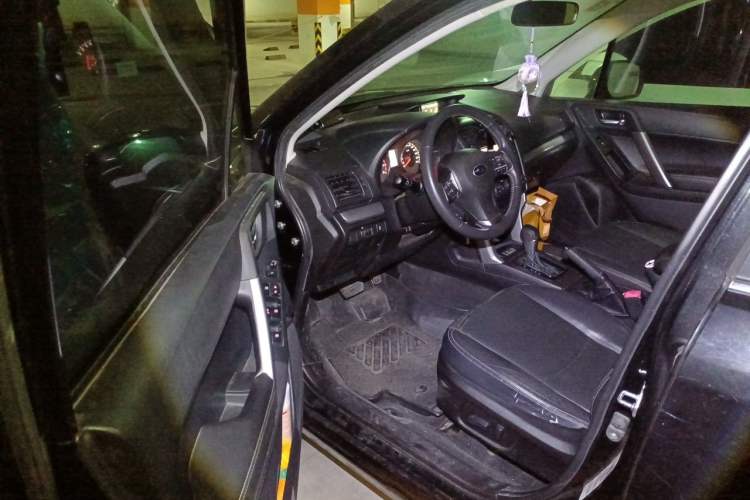 Used Subaru Forester 2013 2.5i Automatic Luxury Navigation Edition Driver Seat