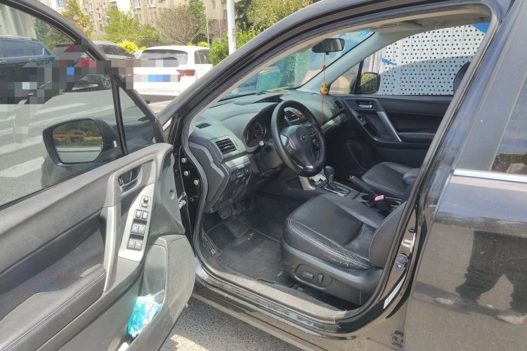 Used Subaru Forester 2013 2.5i Automatic Luxury Edition Driver Seat