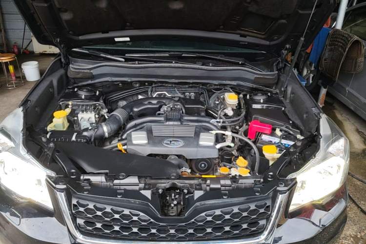 Used Subaru Forester 2013 2.5i Automatic Luxury Edition Engine Bay