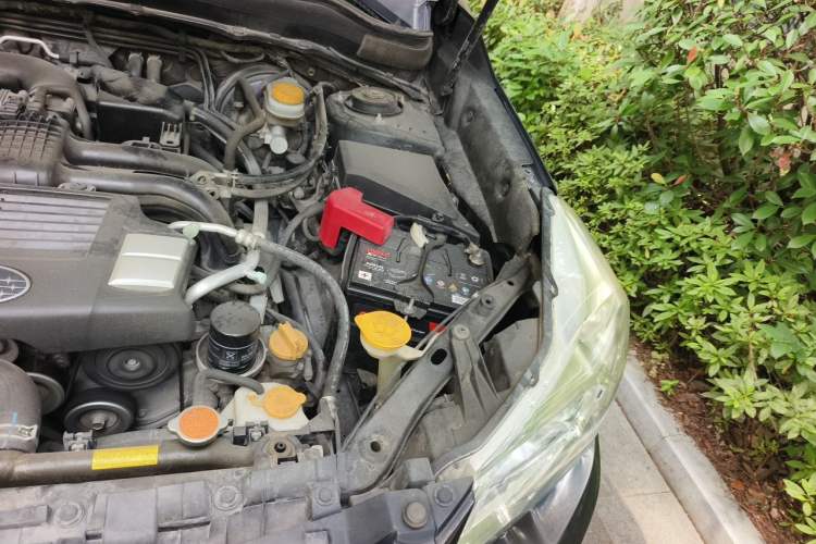 Used Subaru Forester 2013 2.5i Automatic Elite Edition Engine Bay Left