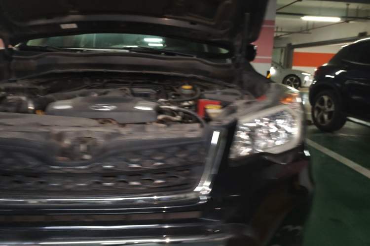 Used Subaru Forester 2013 2.5i Automatic Luxury Edition Engine Bay Left
