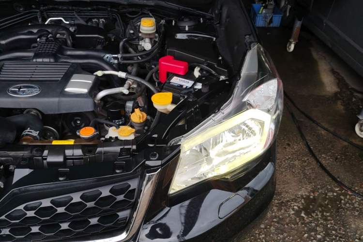 Used Subaru Forester 2013 2.5i Automatic Luxury Edition Engine Bay Left