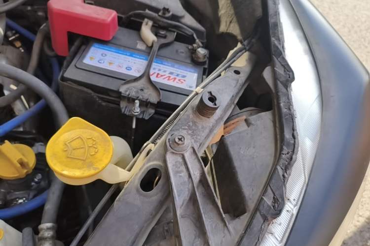 Used Subaru Forester 2013 2.5i Automatic Prestige Edition Engine Bay Left