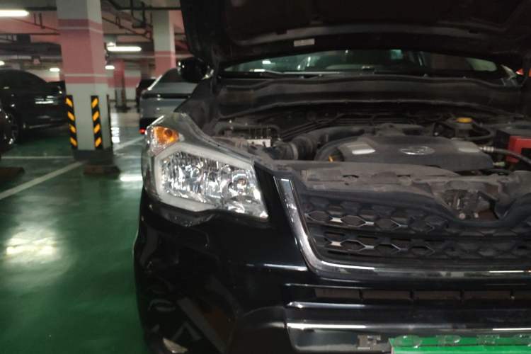 Used Subaru Forester 2013 2.5i Automatic Luxury Edition Engine Bay Right