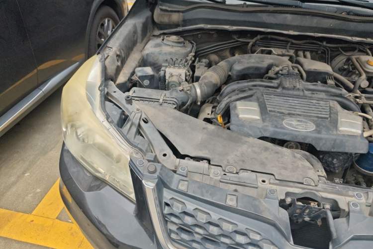 Used Subaru Forester 2013 2.0i Automatic Luxury Edition Engine Bay Right