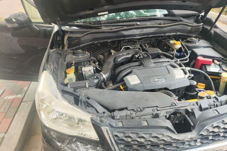 Used Subaru Forester 2013 2.5i Automatic Luxury Navigation Edition Engine Bay Right