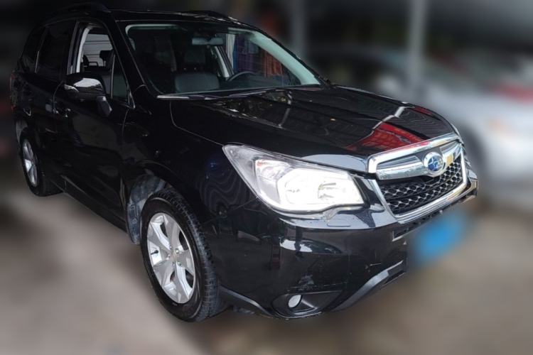 Used Subaru Forester 2013 2.5i Automatic Luxury Edition Front Right 45 Deg