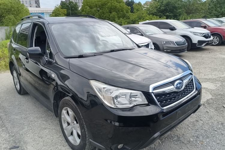 Used Subaru Forester 2013 2.0i Automatic Luxury Edition Front Right 45 Deg