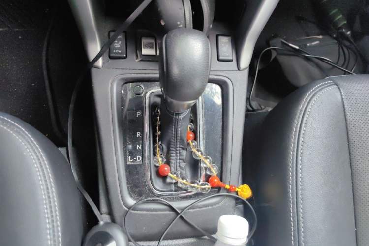 Used Subaru Forester 2013 2.5i Automatic Luxury Edition Gear Lever