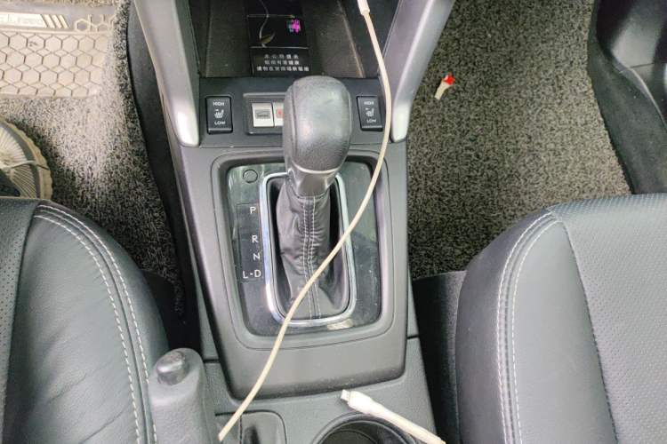 Used Subaru Forester 2013 2.5i Automatic Luxury Navigation Edition Gear Lever