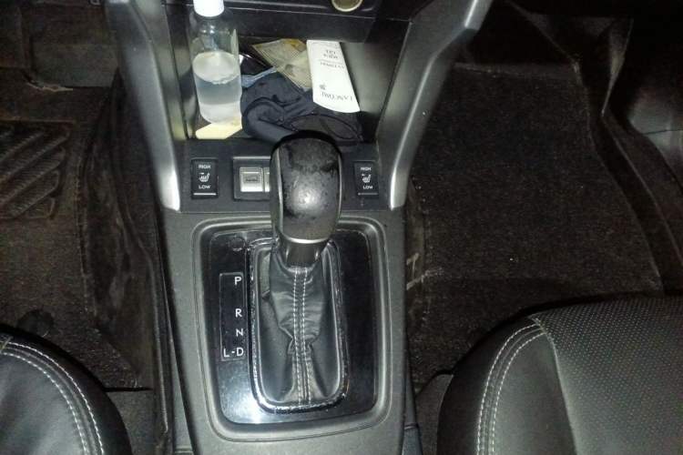 Used Subaru Forester 2013 2.5i Automatic Luxury Navigation Edition Gear Lever