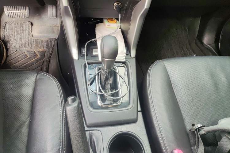 Used Subaru Forester 2013 2.5i Automatic Luxury Edition Gear Lever