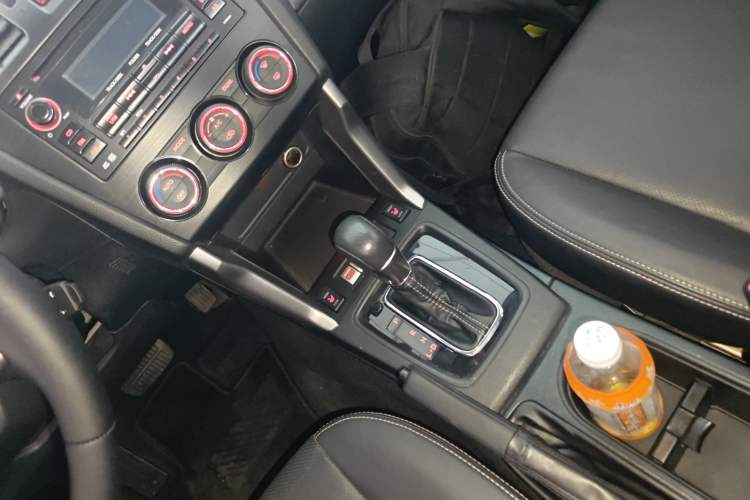 Used Subaru Forester 2013 2.5i Automatic Luxury Edition Gear Lever