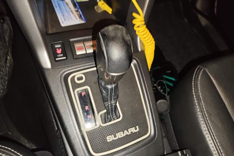 Used Subaru Forester 2013 2.5i Automatic Luxury Edition Gear Lever