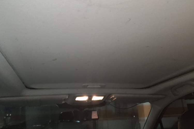 Used Subaru Forester 2013 2.5i Automatic Luxury Edition Headliner