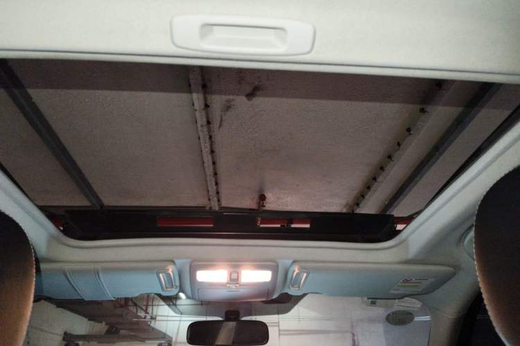 Used Subaru Forester 2013 2.0i Automatic Luxury Edition Headliner