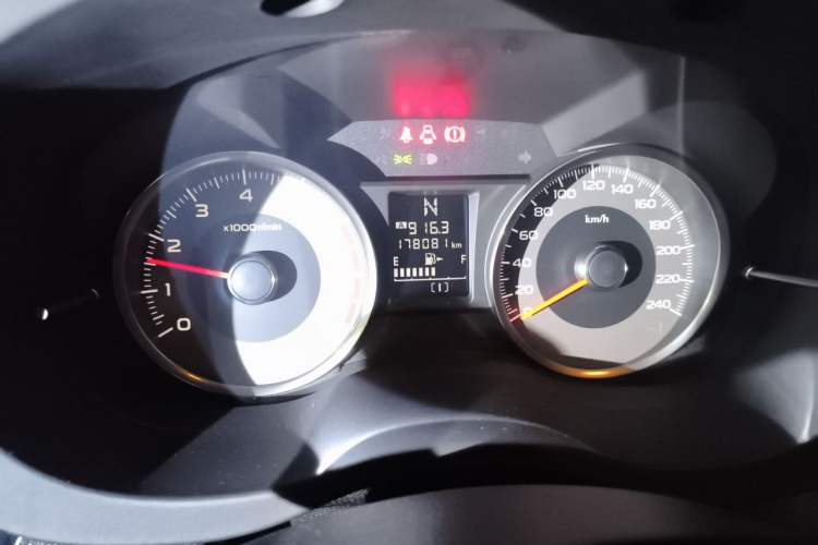 Used Subaru Forester 2013 2.5i Automatic Luxury Edition Instrument Cluster