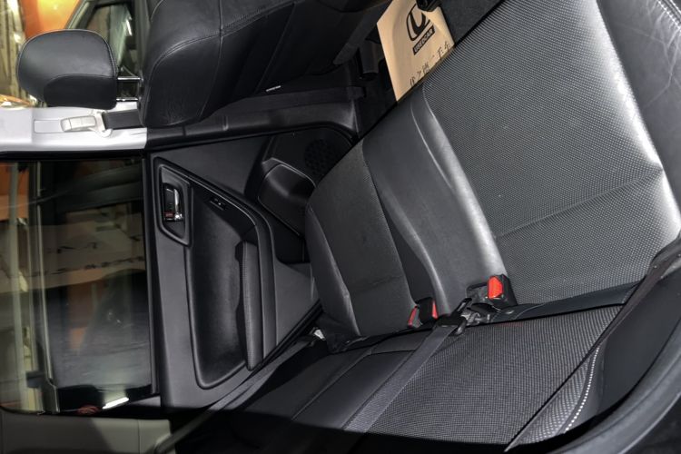 Used Subaru Forester 2013 2.5i Automatic Prestige Navigation Edition Interior 2