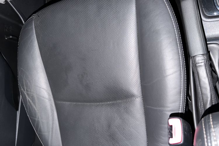 Used Subaru Forester 2013 2.5i Automatic Prestige Navigation Edition Interior 3