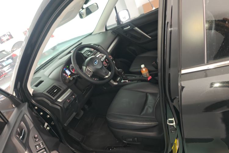 Used Subaru Forester 2013 2.5i Automatic Luxury Edition Left Front Seat