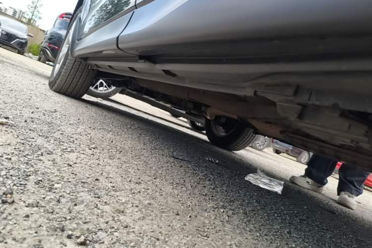 Used Subaru Forester 2013 2.0i Automatic Luxury Edition Left Side Sill