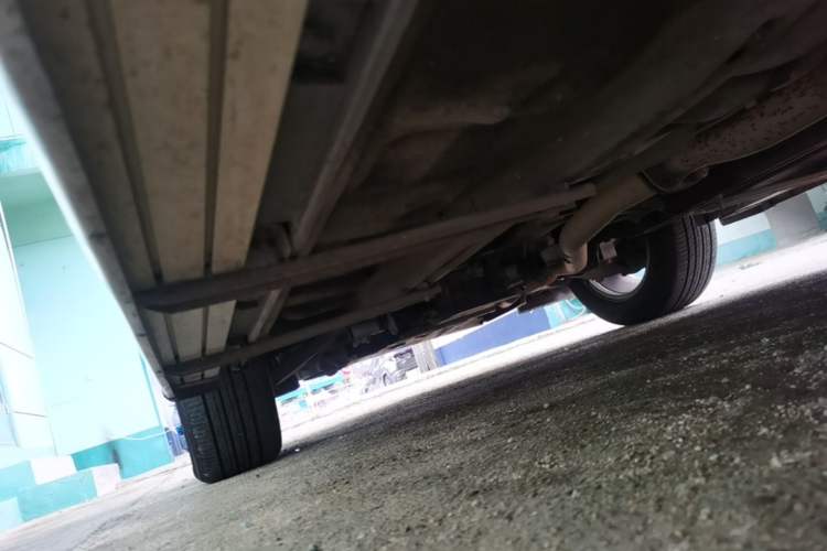 Used Subaru Forester 2013 2.5i Automatic Luxury Edition Left Side Sill