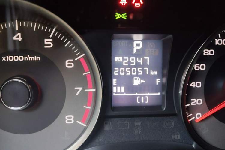 Used Subaru Forester 2013 2.5i Automatic Luxury Edition Odometer Close Up