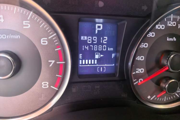 Used Subaru Forester 2013 2.0i Automatic Luxury Edition Odometer Close Up