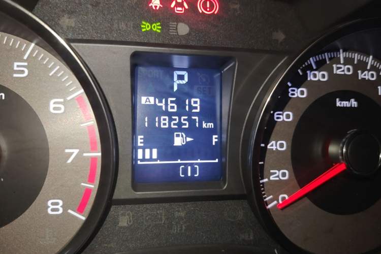 Used Subaru Forester 2013 2.5i Automatic Luxury Edition Odometer Close Up