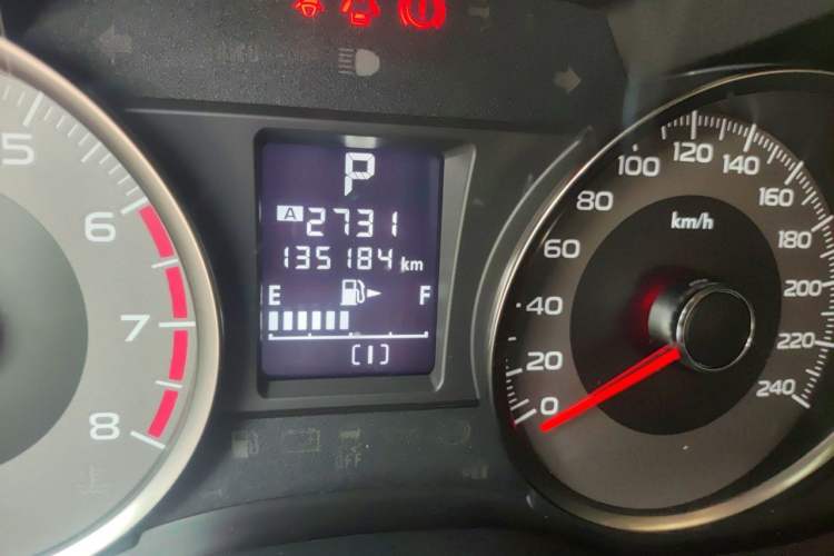 Used Subaru Forester 2013 2.5i Automatic Luxury Edition Odometer Close Up