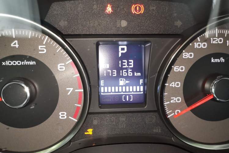 Used Subaru Forester 2013 2.5i Automatic Prestige Navigation Edition Odometer Close Up