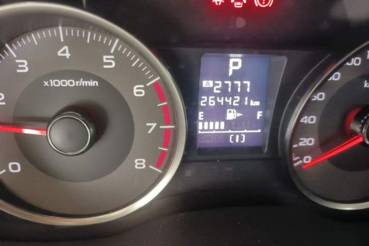 Used Subaru Forester 2013 2.5i Automatic Luxury Navigation Edition Odometer Close Up