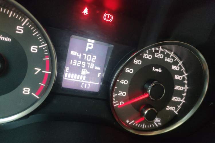 Used Subaru Forester 2013 2.0i Automatic Luxury Edition Odometer Close Up