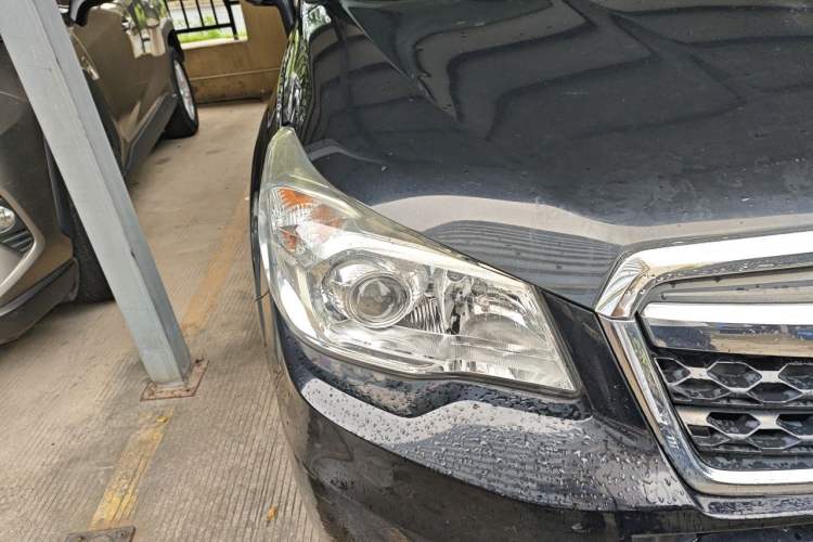 Used Subaru Forester 2013 2.5i Automatic Elite Navigation Edition Right Front Headlight