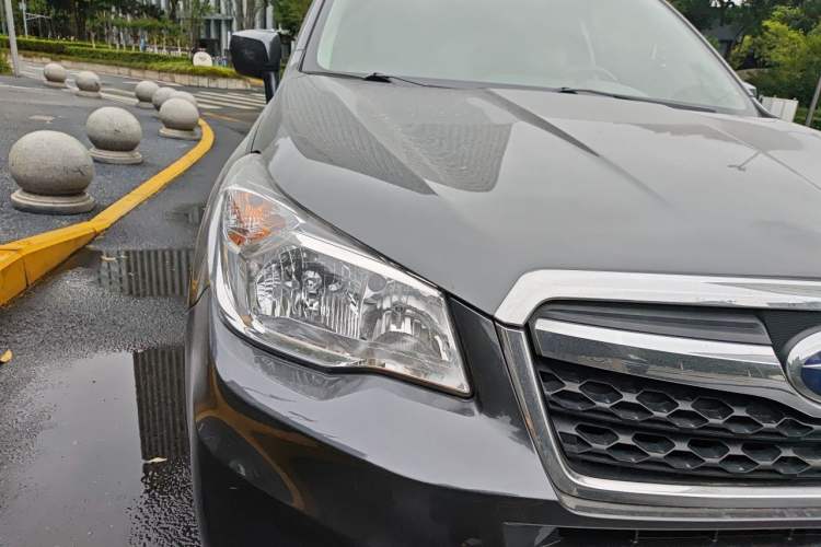 Used Subaru Forester 2013 2.5i Automatic Elite Navigation Edition Right Front Headlight