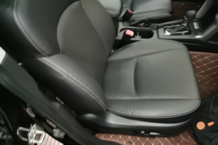 Used Subaru Forester 2013 2.5i Automatic Luxury Edition Right Front Seat