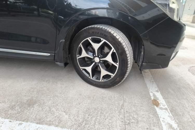 Used Subaru Forester 2013 2.0T Automatic Prestige Navigation Edition Right Front Wheel Hub