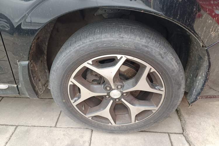 Used Subaru Forester 2013 2.5i Automatic Prestige Edition Right Front Wheel Hub