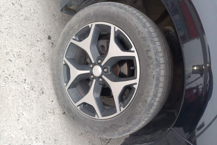 Used Subaru Forester 2013 2.5i Automatic Prestige Edition Right Front Wheel Hub