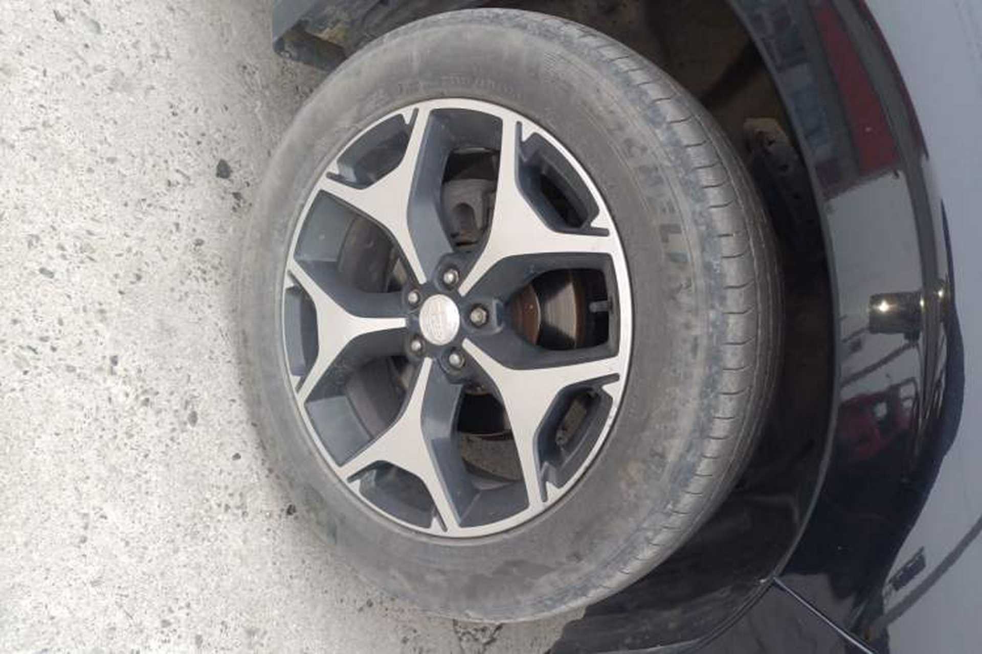 Used Subaru Forester 2013 2.5i Automatic Prestige Edition Right Front Wheel Hub