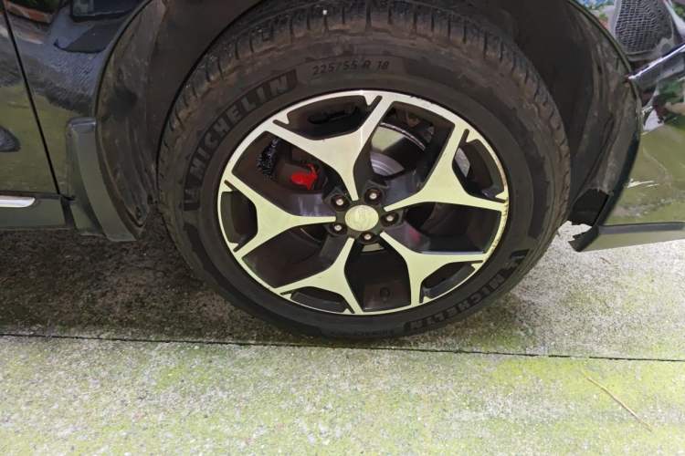 Used Subaru Forester 2013 2.5i Automatic Prestige Edition Right Front Wheel Hub
