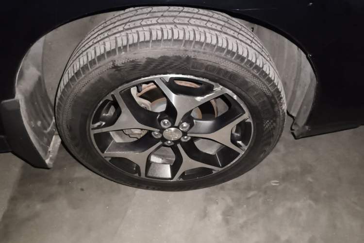 Used Subaru Forester 2013 2.5i Automatic Prestige Edition Right Front Wheel Hub