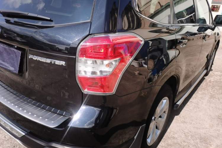 Used Subaru Forester 2013 2.5i Automatic Luxury Edition Right Rear Taillight